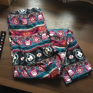 Halloween leggings!